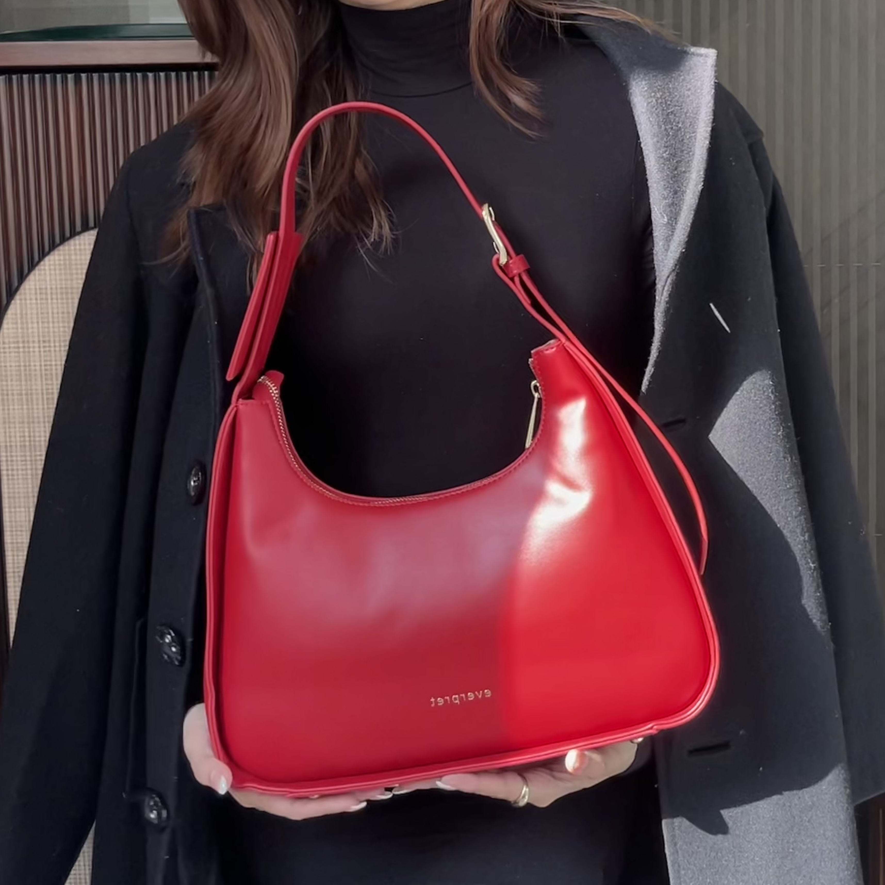 #color_Red